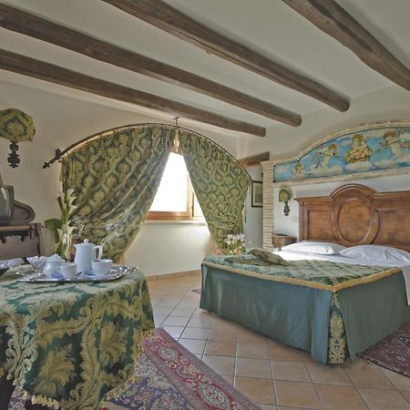 Hotel Ristorante Le Gole Di Ricci Aielli Exteriör bild